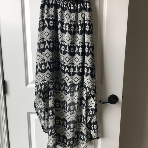 Olive & Oak Mini Front/Maxi Back Dress SZ XS - Picture 2 of 5